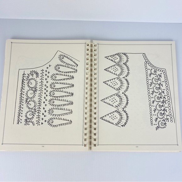 Wavery Honor A Workbook of Embroidery Design Book Softcover 1858 Sketch Patterns - Picture 8 of 11